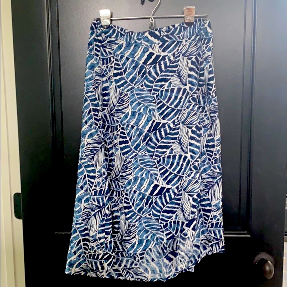 Wrap Skirt w/ Pockets and Slit • Resort • Size Small • NWT
